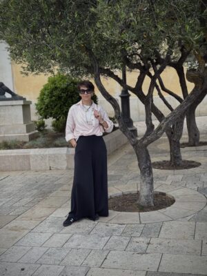 SPODNIE HOLLI ★ głęboki ciemny granat           +