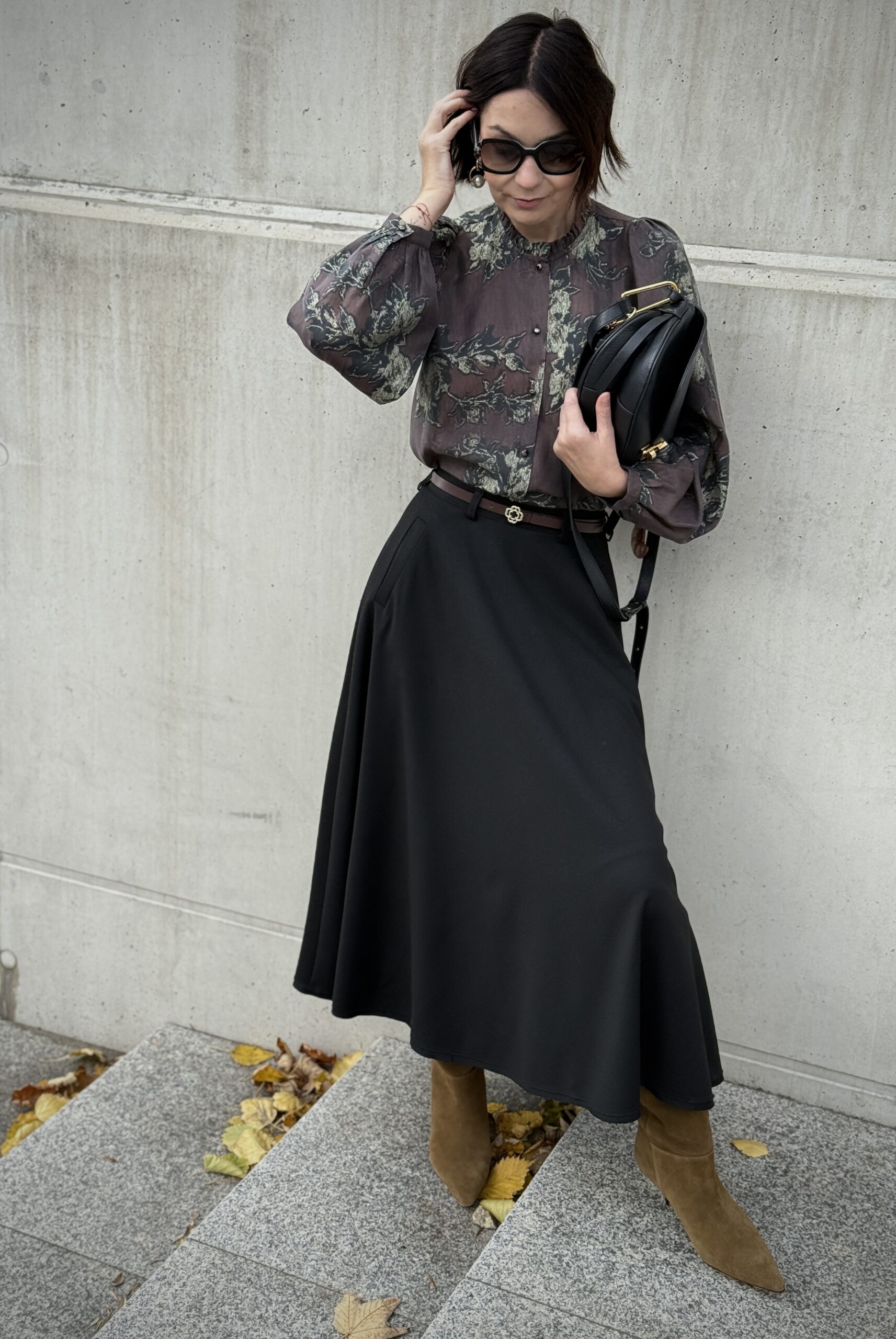 BLUZKA ANABELL 2 ★ kwiaty w mgle brązu - obrazek 4