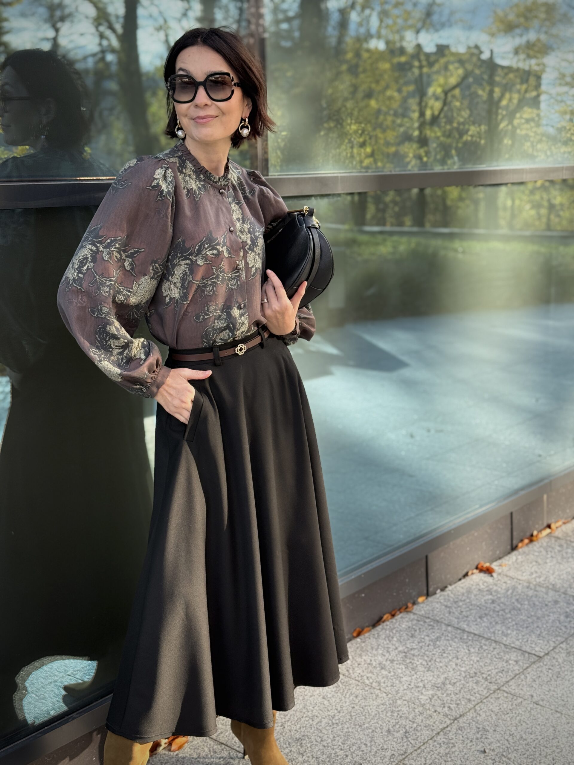 BLUZKA ANABELL 2 ★ kwiaty w mgle brązu - obrazek 3