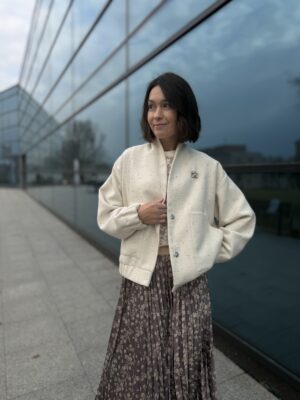 Kurtka bomberka JANE z broszką ★ ecru